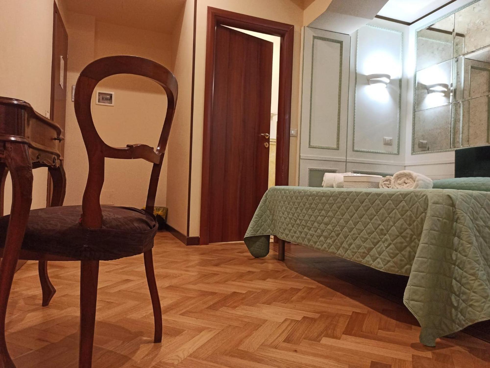 Bed and Breakfast Domina Popolo Рим Экстерьер фото